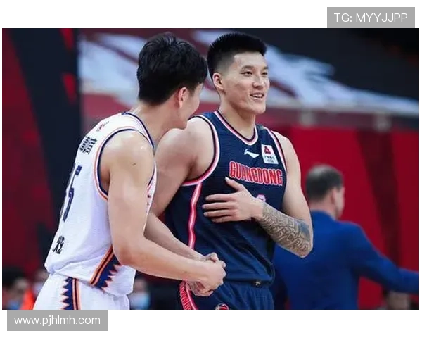 联盟焦点大战点燃新赛季争冠格局豪强对决再添悬念看点十足持续升温