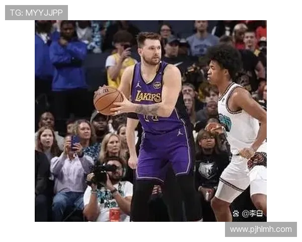 詹姆斯领衔湖人再创历史纪录 灰熊连续败北陷入困境